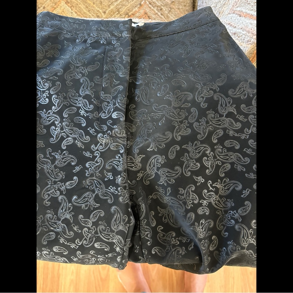 NA-KD Faux Leather Embossed Front Split Pants - Picture 3 of 4